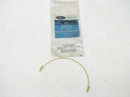 NEW - OEM Ford F2TZ-6711-A Rear Engine Oil Pan Wedge Seal 1993-02 4.0L-V6