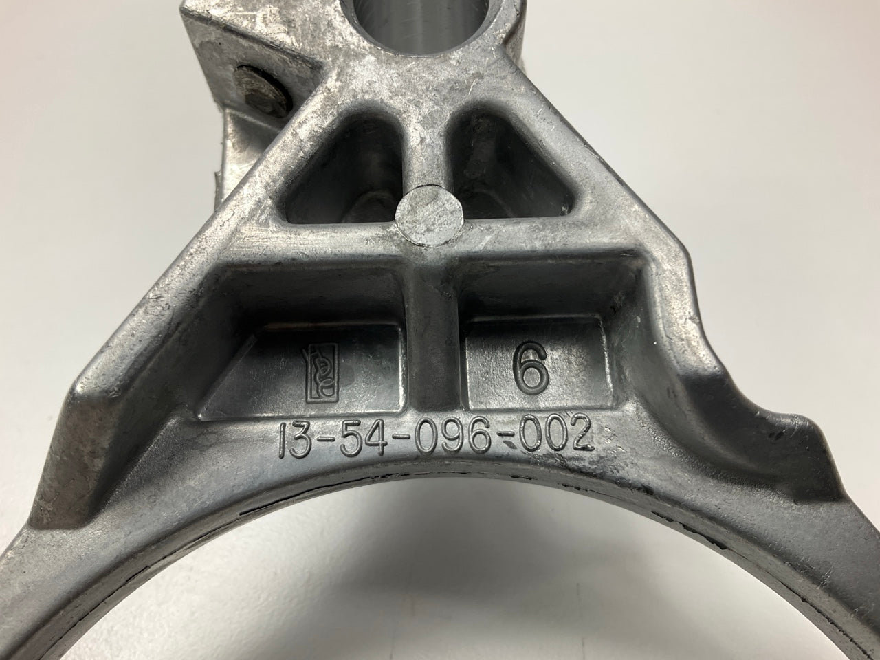 NEW - OEM Ford F2TZ-7289-A Transfer Case Range Or Reduction Shift Fork, BW1350