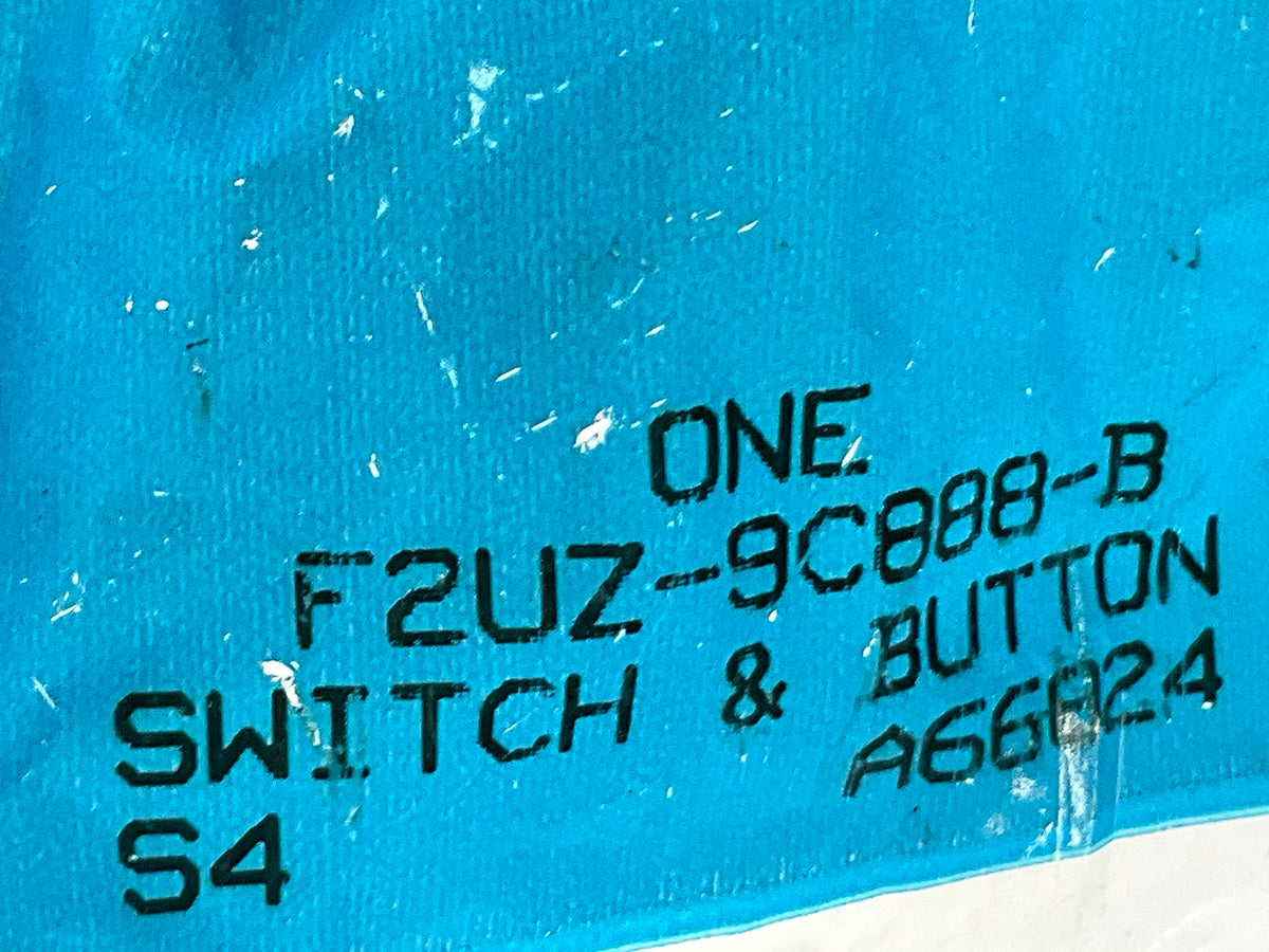 NEW - OEM Ford F2UZ-9C888-B Steering Wheel Cruise Control Switch