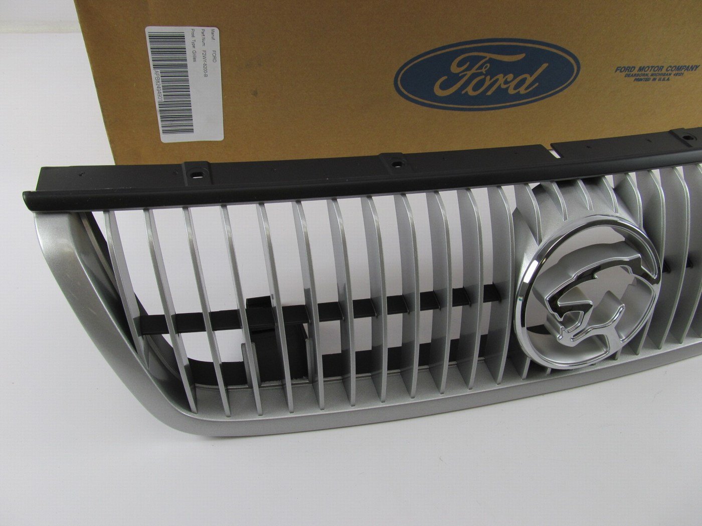 NEW GENUINE OEM Ford F2WY-8200-B Front Grille - 1992 Mercury Cougar XR-7
