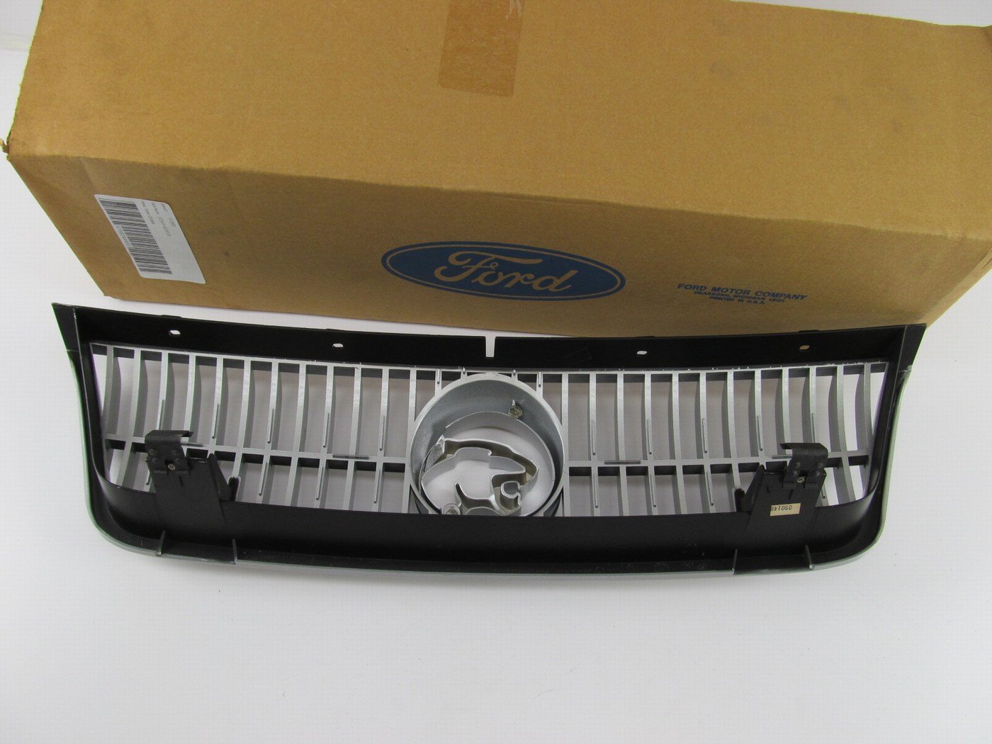 NEW GENUINE OEM Ford F2WY-8200-B Front Grille - 1992 Mercury Cougar XR-7
