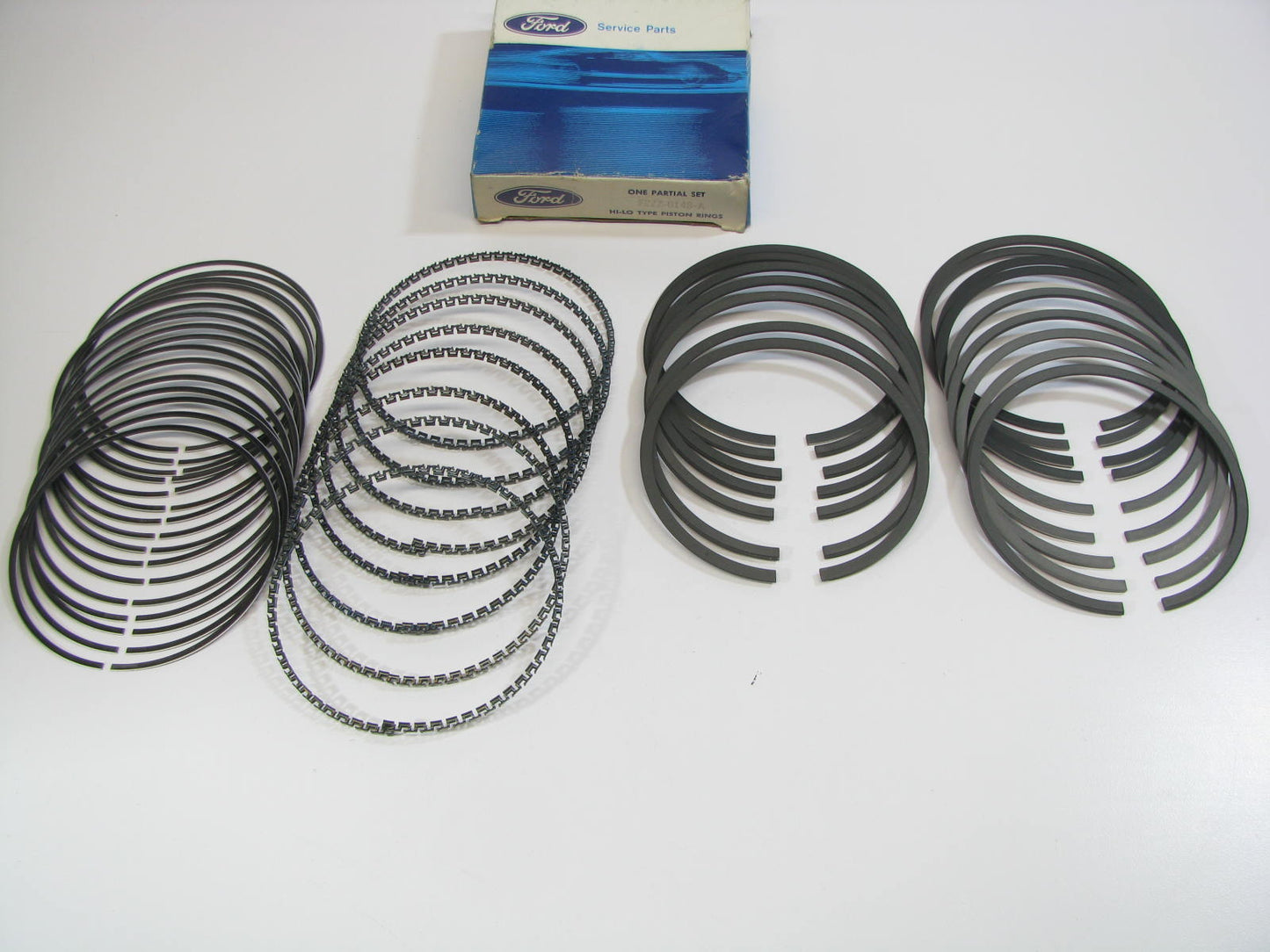 NEW - OEM Ford F2ZZ-6148-A Piston Ring Set - STANDARD 1986-1995 5.0L 302 V8