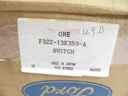 NEW - OEM Ford F32Z-13K359-A Turn Signal Combination Switch 1993 Probe