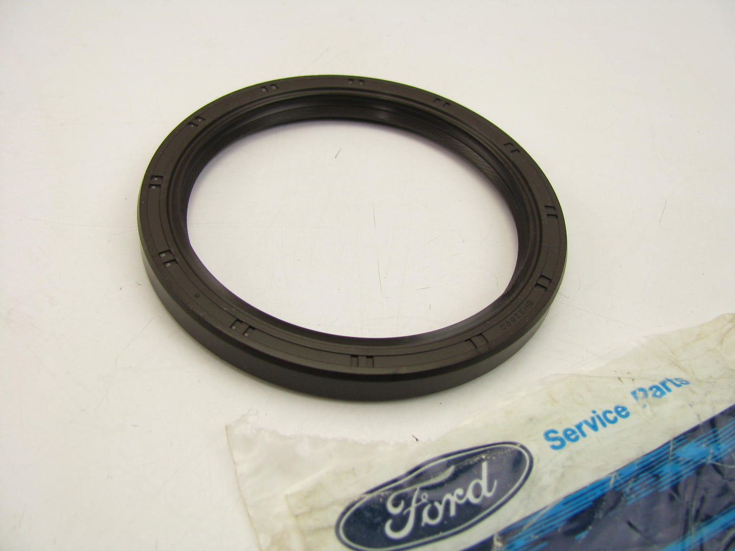 NEW - OEM Ford F32Z-6701-A Engine Crankshaft Seal Kit Rear
