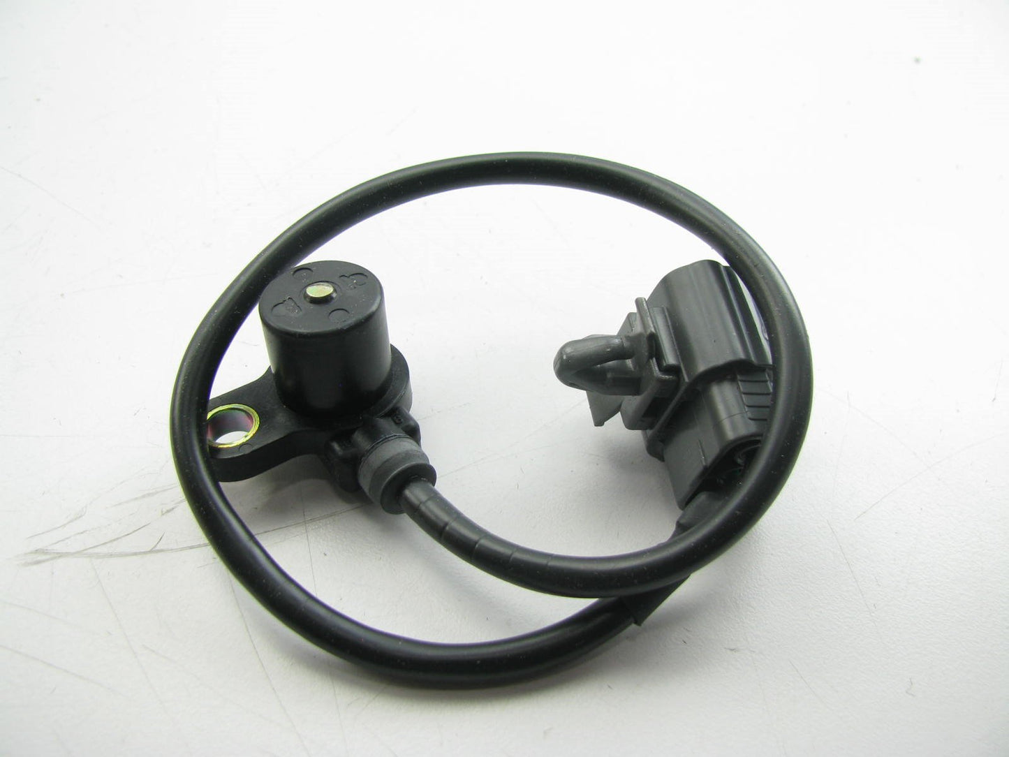 NEW GENUINE OEM Ford F32Z-6C315-A Engine Crankshaft Crank Position Sensor