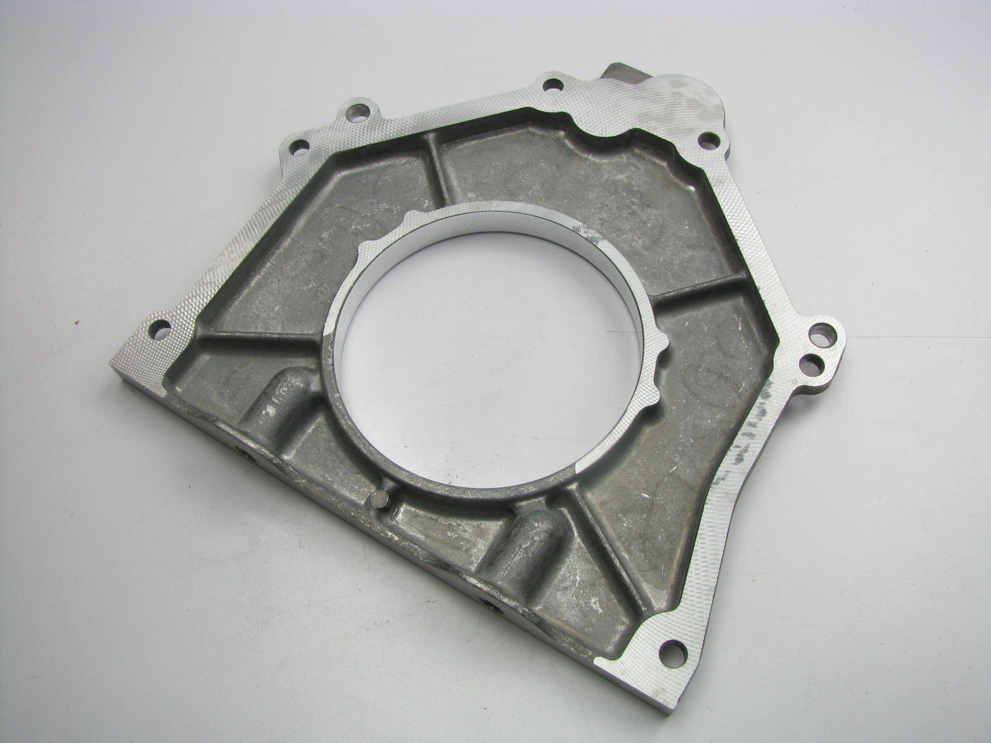 NEW GENUINE OEM Ford F3AZ-6K301-A Rear Crankshaft Seal Retainer F2LE-6K318-AC