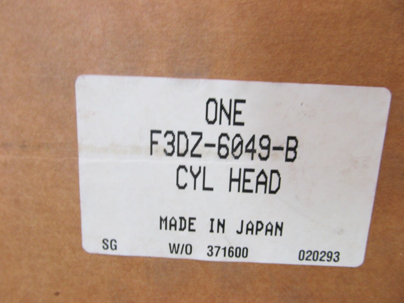 NEW OLD STOCK (PAIR) Left & Right Cylinder Heads 1993-1995 Ford Taurus 3.2L SHO
