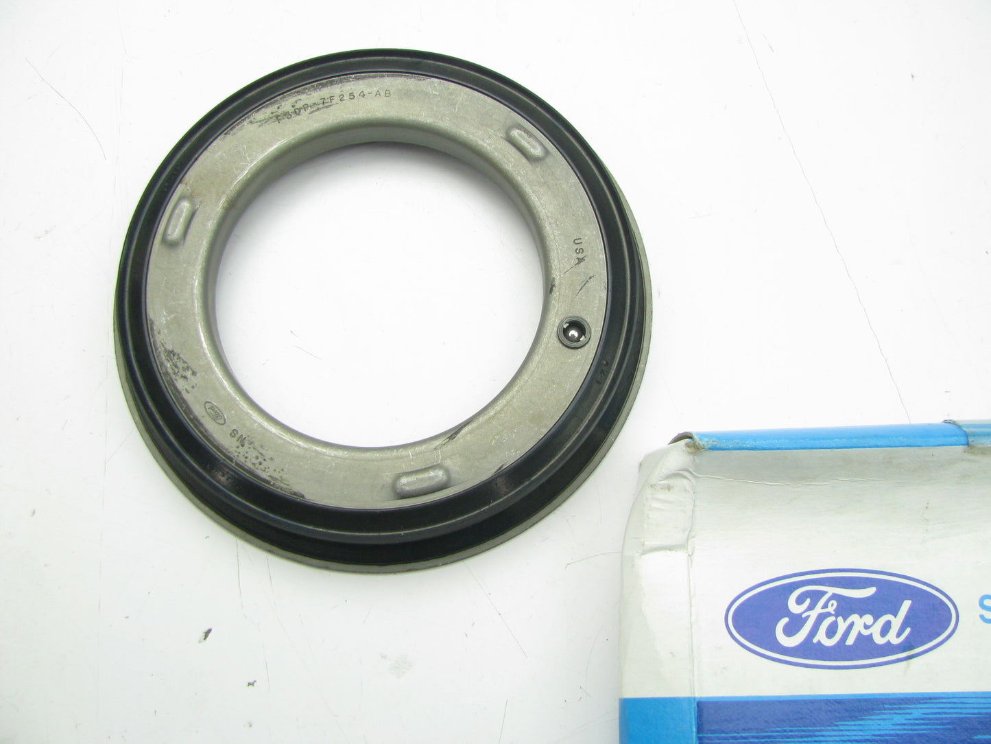 NEW - OEM Ford F3DZ-7A262-A Molded Direct Clutch Piston For 1993 Taurus SHO AX4S