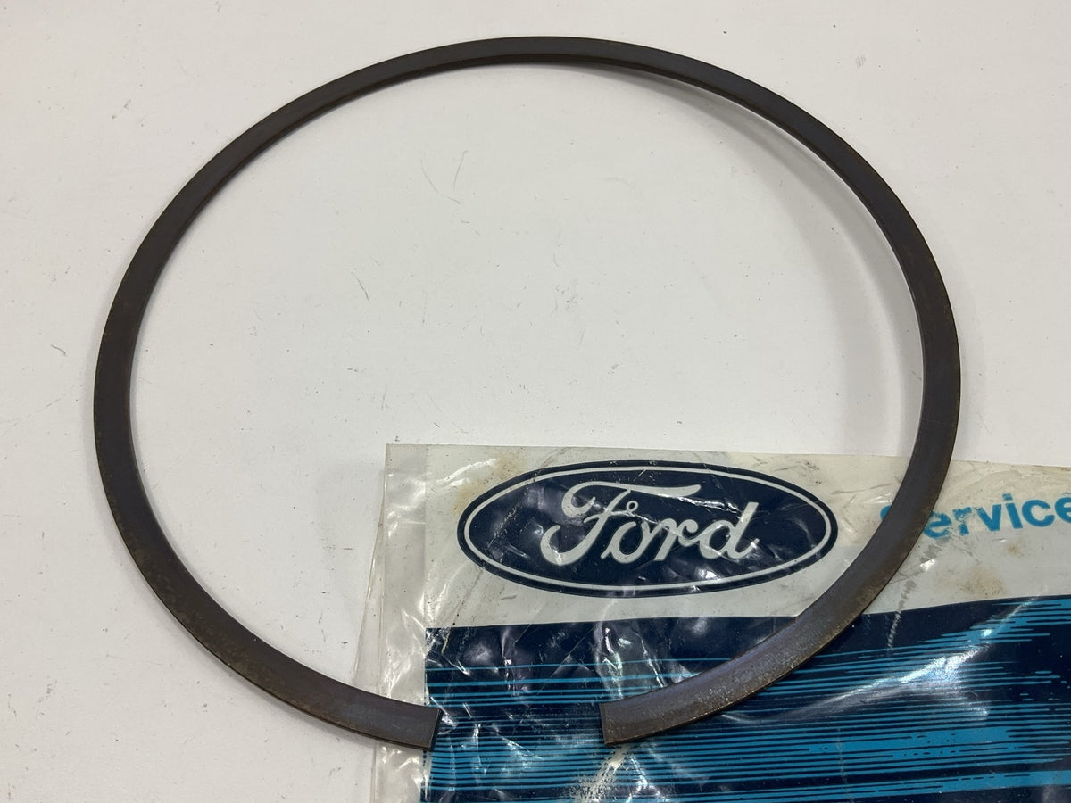 NEW - OEM Ford F3DZ-7D483-C Clutch Pressure Plate Snap Ring, AXOD AXODE AX4S