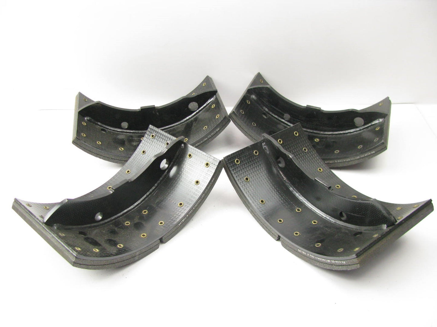 NEW GENUINE OEM Ford F3HZ-2200-B REAR 15x7'' Brake Shoes