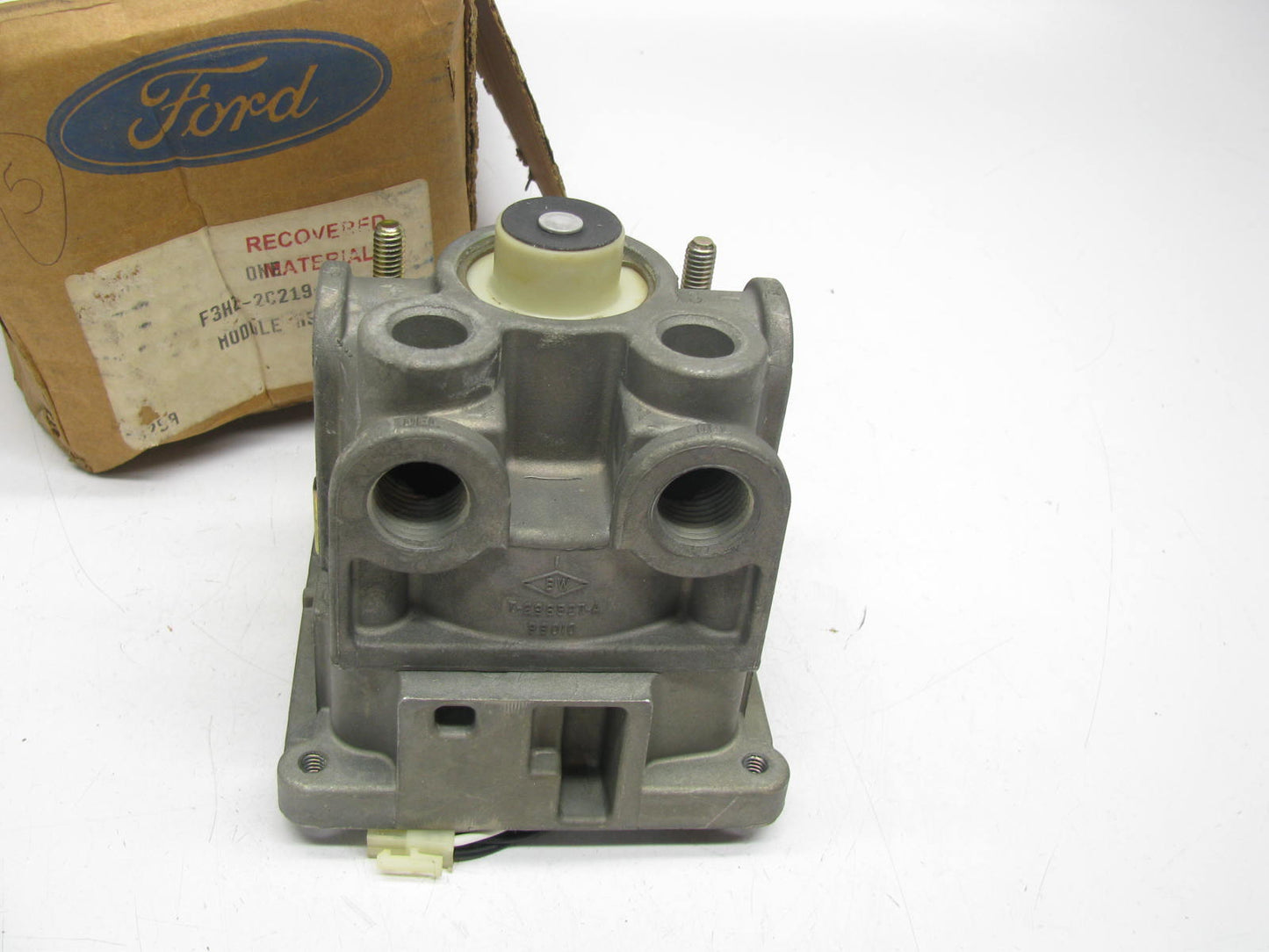 OEM Ford F3HZ-2C219-C ABS Valve Block Modulator Assembly - Heavy / Medium Duty