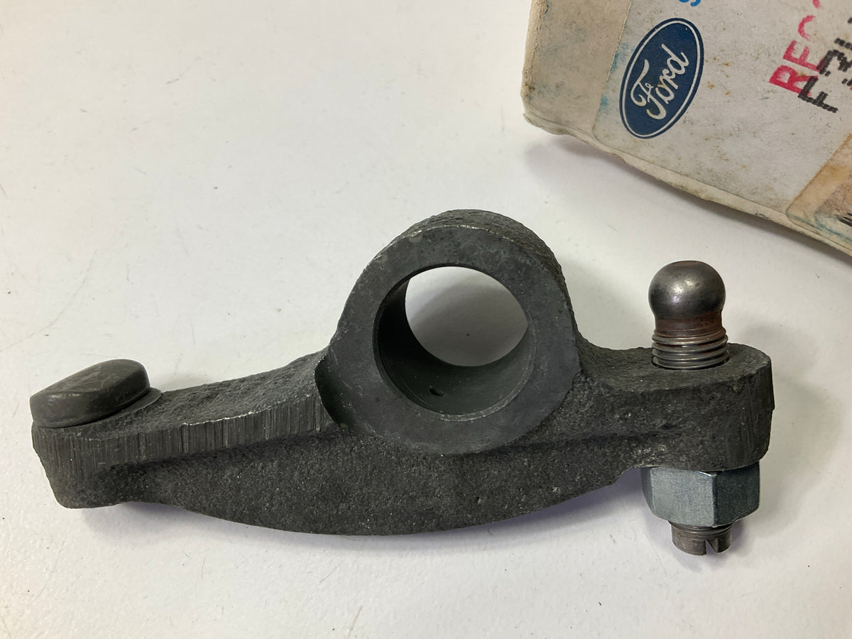 NEW - OEM Ford F3HZ-6564-B Exhaust Rocker Arm 1993-1997 F6000 F7000 FD1060 5.9L