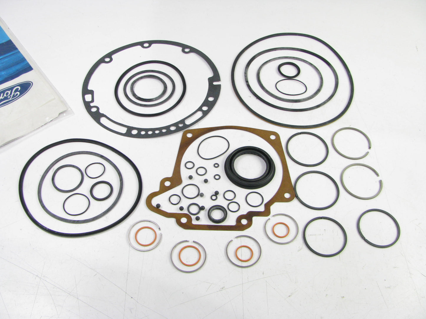 Ford OEM F3LY-7153-A Automatic Transmission Gasket Kit 1993-1997 Mark VIII 4R70W