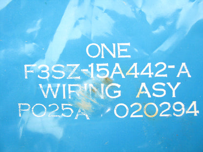 NEW - OEM Ford F3SZ-15A442-A Front Corner Lamp Light Bulb Socket & Harness