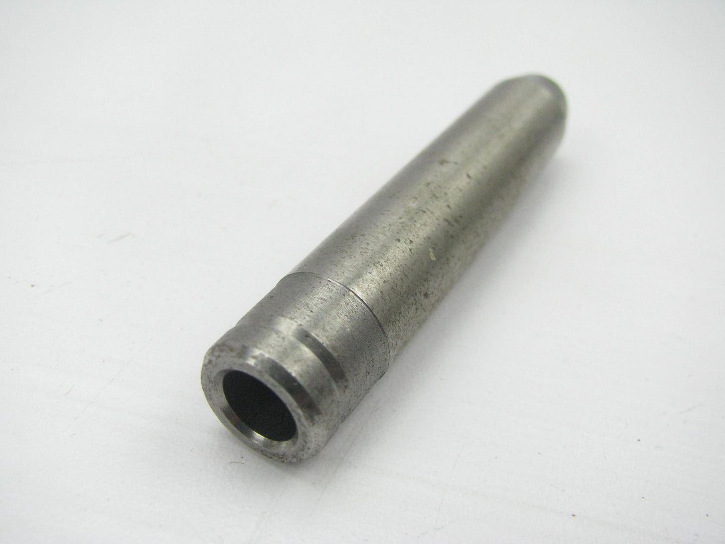 (6) NEW - OEM Ford F3XY-6510-A Engine Intake Valve Guides