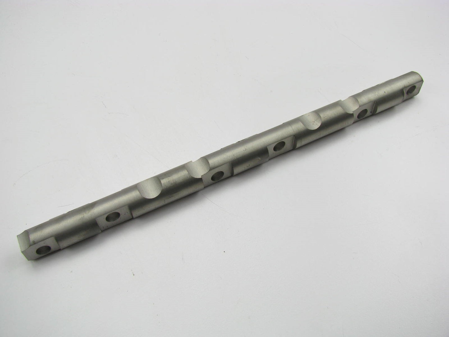 NEW OEM Ford F3XY-6563-B Exhaust Rocker Arm Shaft For 93-98 Villager, Quest 3.0L