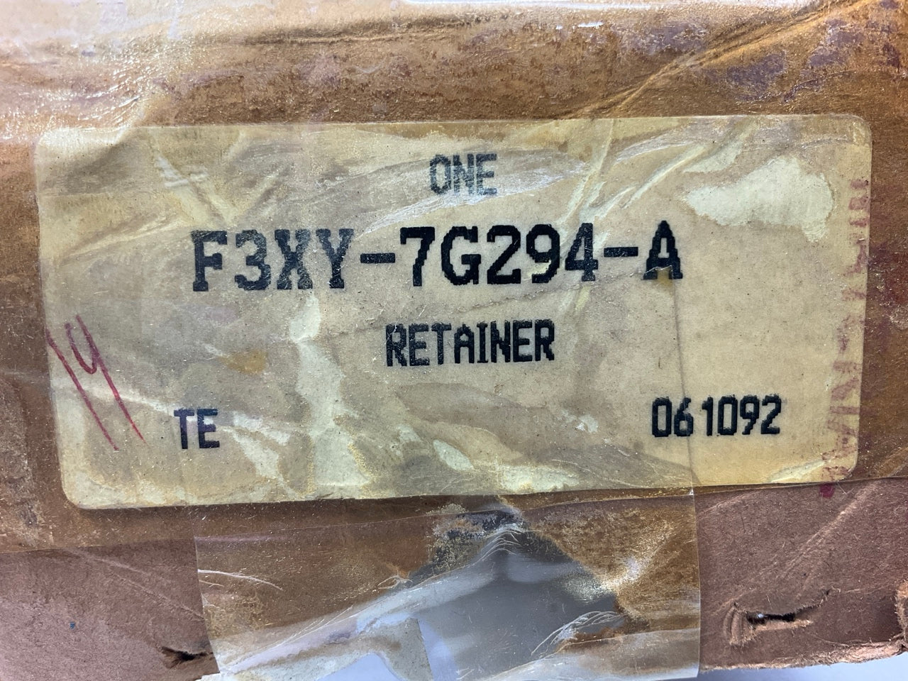 Ford F3XY-7G294-A Automatic Transmission Servo Piston Retainer 1993-95 Villager