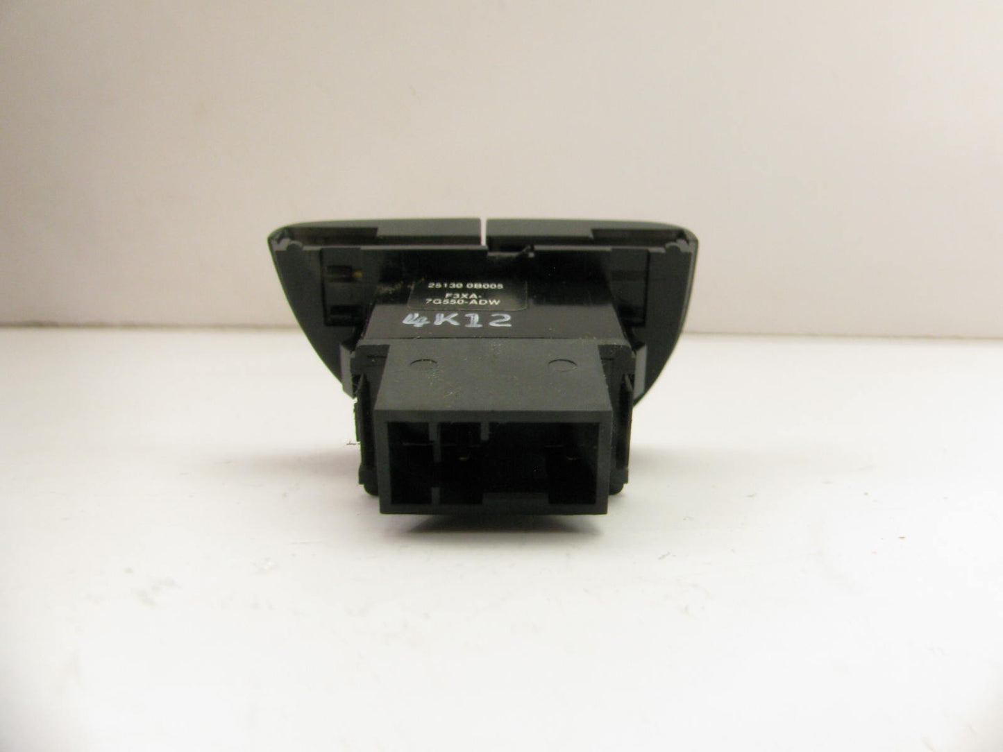 NEW - OEM Ford F3XY-7G550-A Instrument Panel Power E-AT Switch 1993-95 Villager