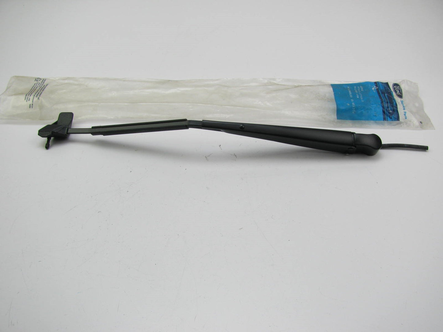 NEW GENUINE OEM Ford F3XY-17526-B Rear Back Glass Wiper Arm