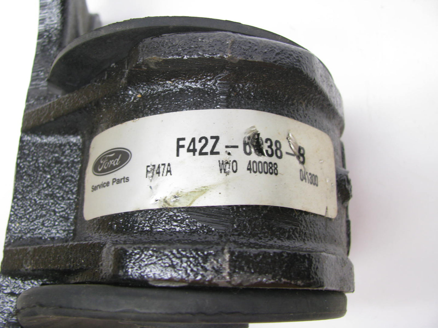 NEW - OEM Ford F42Z-6038-B Automatic Transmission Mount