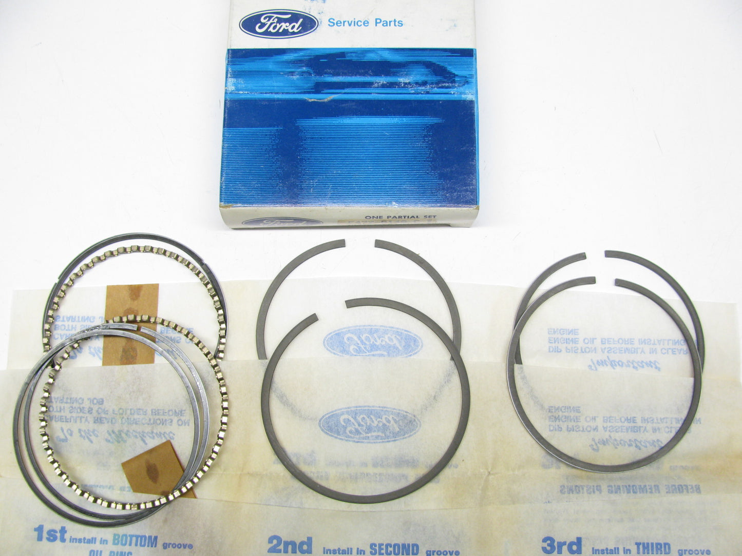 DOES 2 PISTONS - OEM Ford F47Z-6148-C Piston Rings .030'' 1994-1996 3.0L-V6 OHV