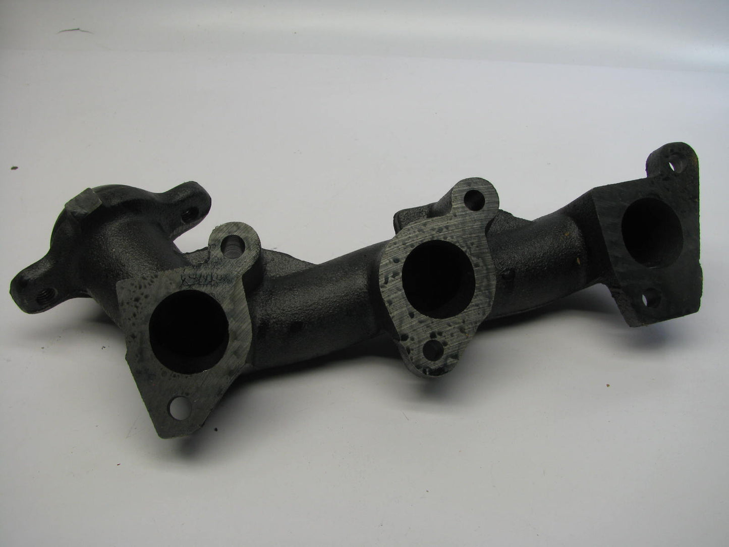 NEW - OEM Ford F47Z-9430-A Right Exhaust Manifold 1993-1996 Aerostar Ranger 3.0L