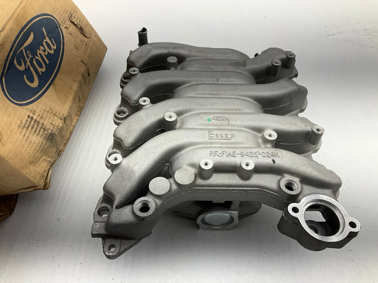 DENTED TUBE See Photo NEW OEM Ford 1991-1994 Crown Victoria 4.6L Intake Manifold
