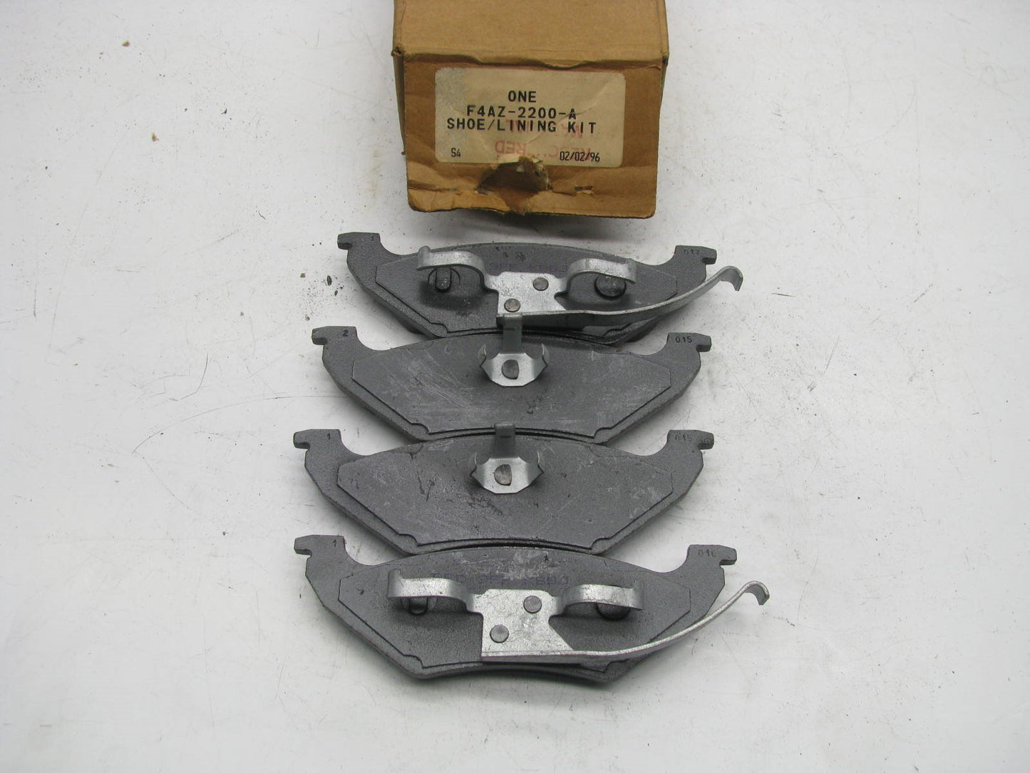 NEW GENUINE - OEM Ford F4AZ-2200-A Rear Disc Brake Pads (Police / Taxi ONLY)