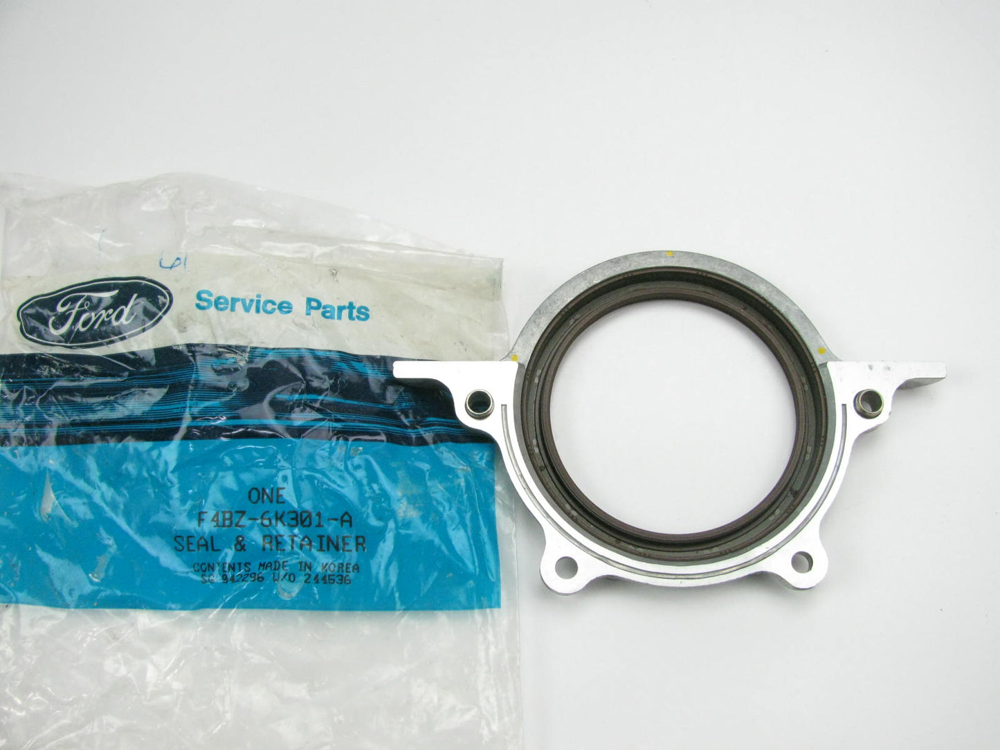 NEW - OEM Ford F4BZ-6K301-A Rear Crankshaft Oil Seal Retainer 94-97 Aspire 1.3L