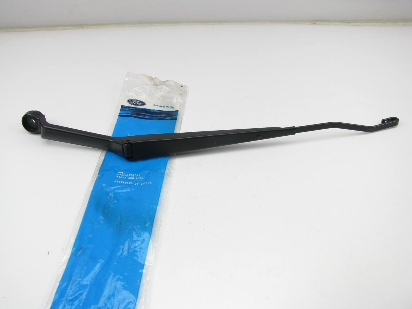 NEW GENUINE Left Drivers Side Windshield Wiper Arm OEM Ford F4CZ-17526-B