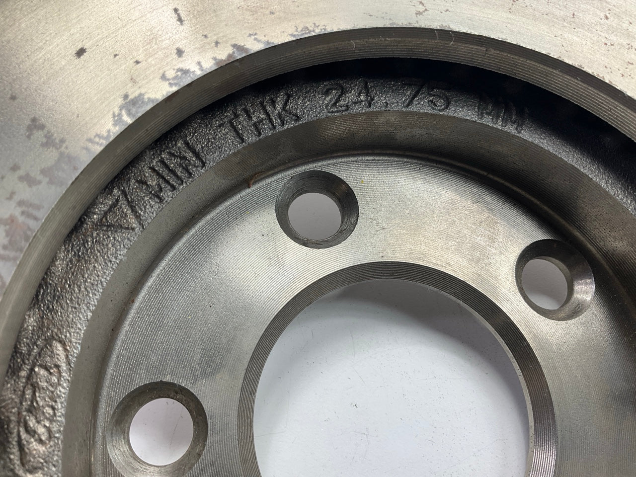 (2) NEW - OEM Ford F4DZ-1125-A Front Brake Rotors 94-95 Thunderbird 96-99 Taurus