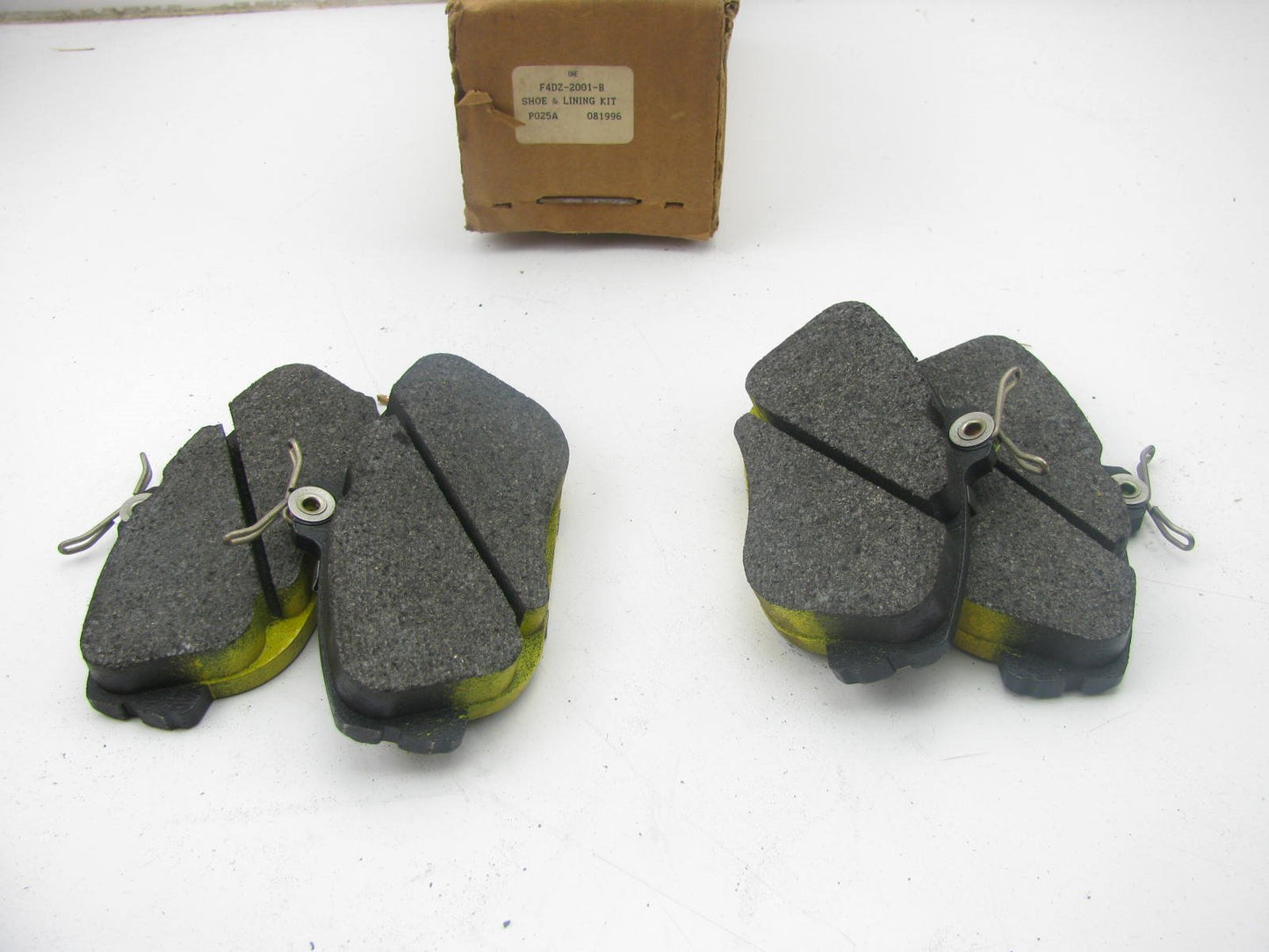 NEW OEM Ford F4DZ-2001-B FRONT Disc Brake Pads - 1994-2002 Taurus Police Package