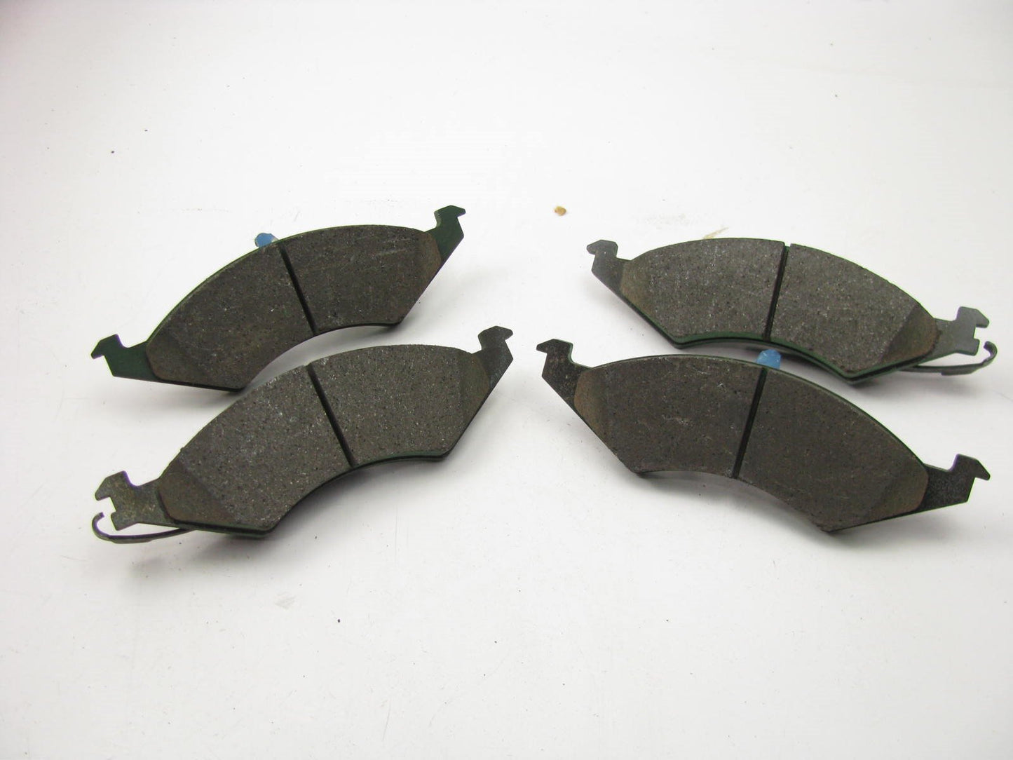 NEW GENUINE OEM Ford F4DZ-2001-C Front Disc Brake Pads 1992-1995 Taurus & Sable