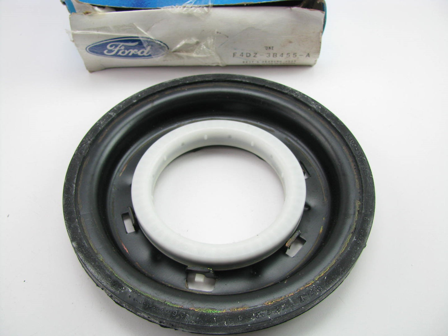 NEW OEM Ford F4DZ-3B455-A FRONT Suspension Strut Spring Seat Bearing & Seal