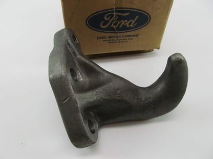 NEW - OEM Ford F4HZ-17A954-A Front Right Tow Hook 1994-1997 LLS9000 LTLS9000 MT