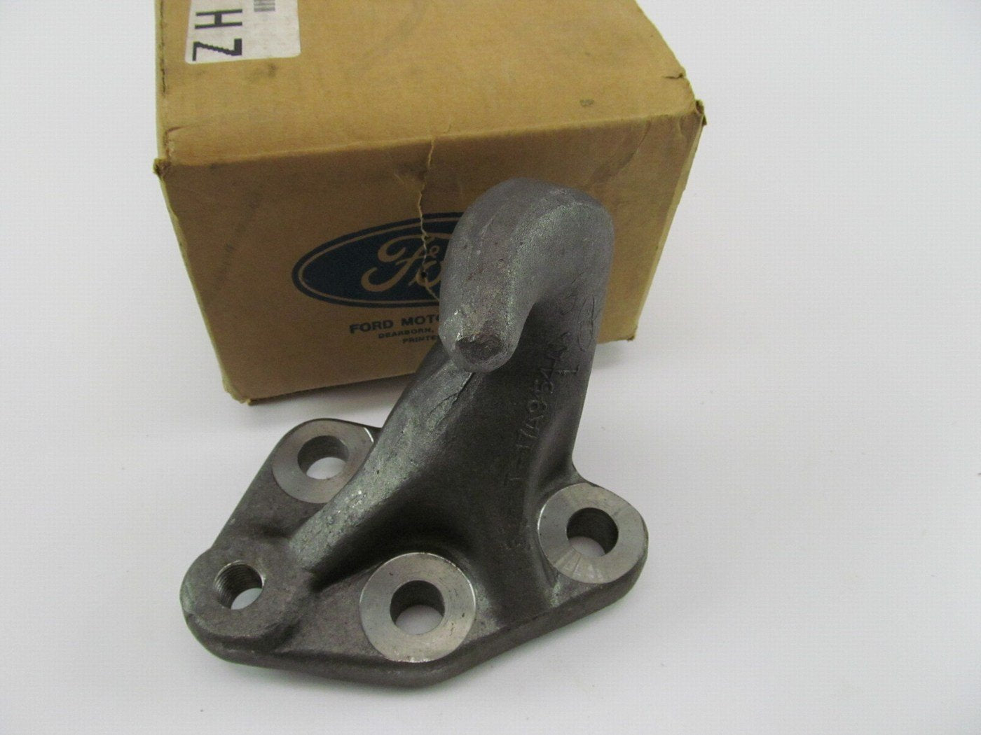 NEW - OEM Ford F4HZ-17A954-A Front Right Tow Hook 1994-1997 LLS9000 LTLS9000 MT