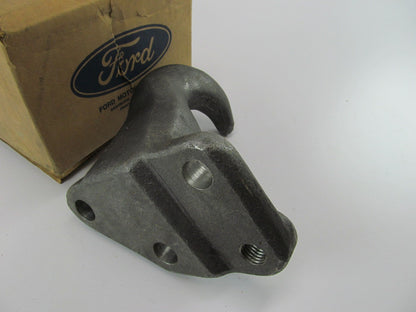 NEW - OEM Ford F4HZ-17A954-A Front Right Tow Hook 1994-1997 LLS9000 LTLS9000 MT
