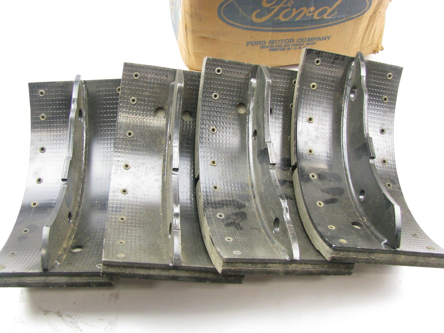 NEW GENUINE OEM Ford F4HZ-2200-B Rear Drum Brake Shoes 15'' X 6''