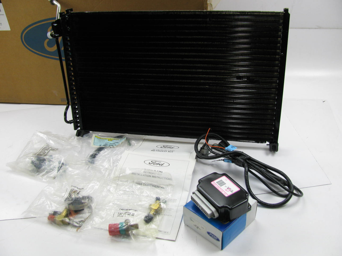 NEW - OEM Ford F4OY-19D783-B A/C Condenser Retrofit Kit 1994 Lincoln Continental