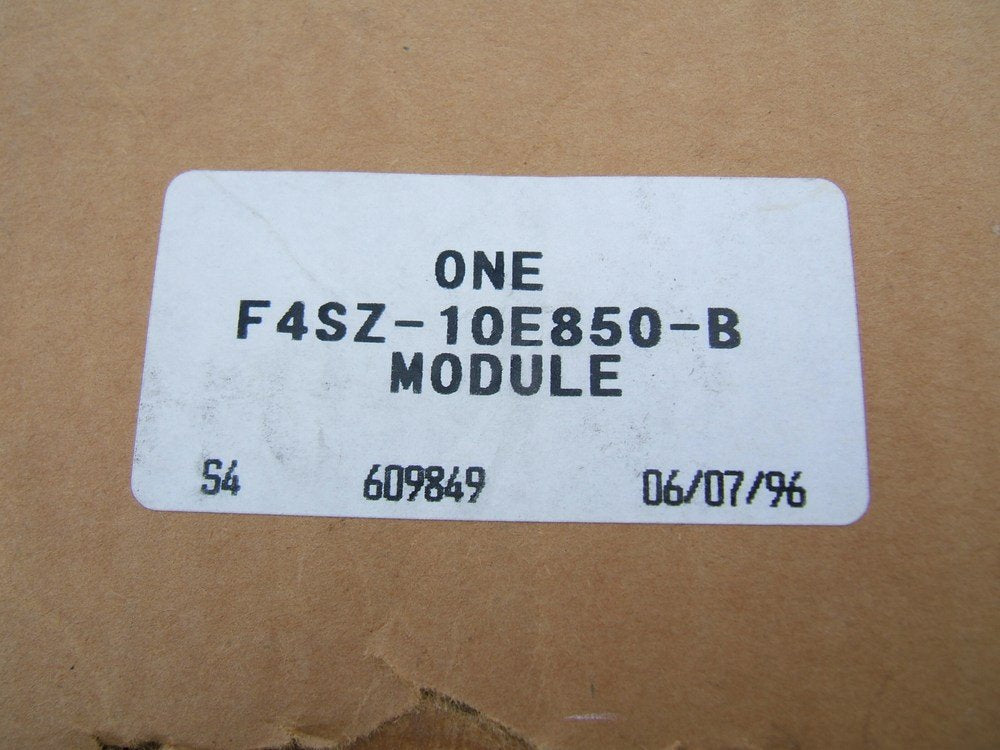 NOS Message Control Center Display Panel 1994-1997 Thunderbird Cougar W/O TCS