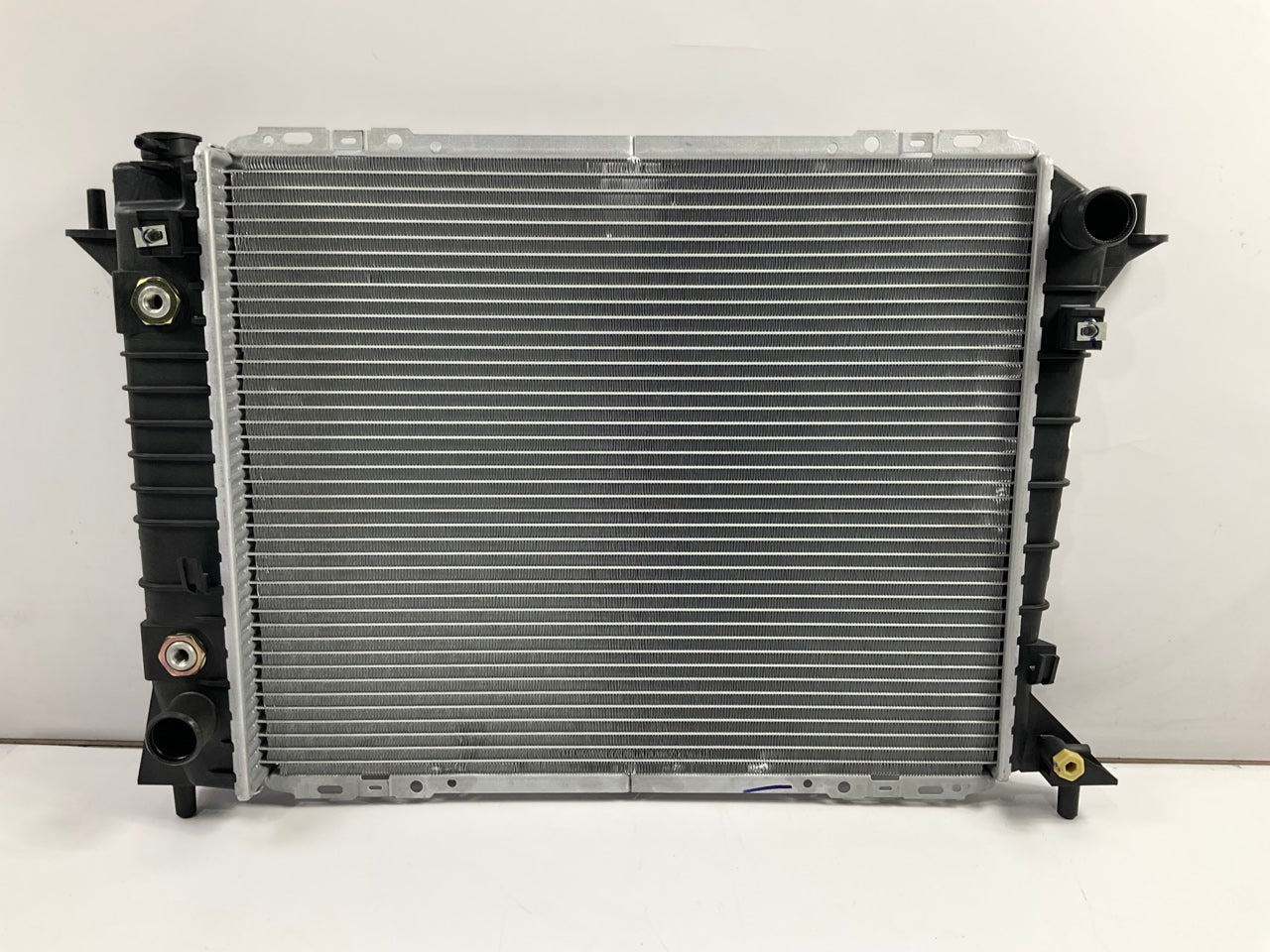 NEW - OEM Ford F4SZ-8005-GCP Radiator For 1994-1997 Thunderbird & Cougar 3.8L V6