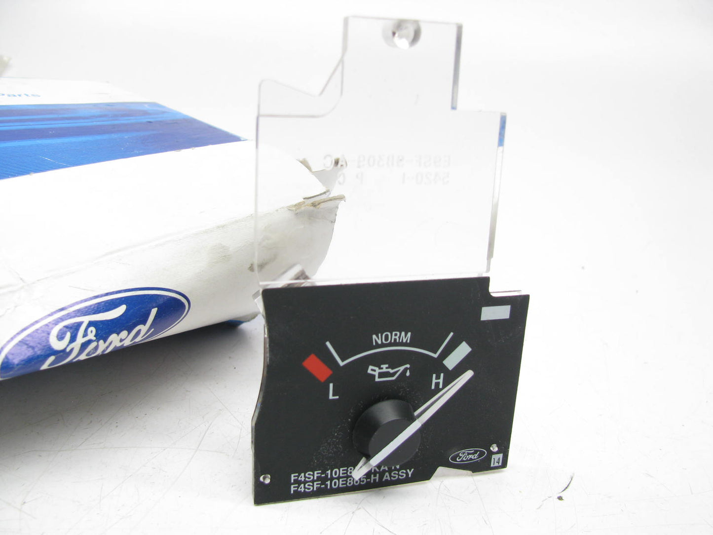 NEW - OEM Ford F4SZ-9B308-A Oil Pressure Gauge For 1992-1997 Thunderbird