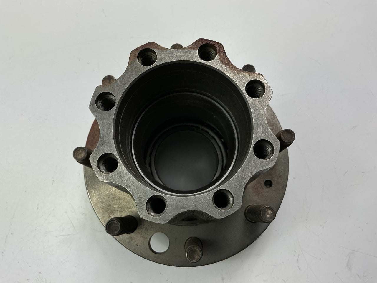 SURFACE RUST - OEM F4TZ-1109-A 8-LUG Rear Axle Wheel Hub 92-97 FORD F-250 F-350