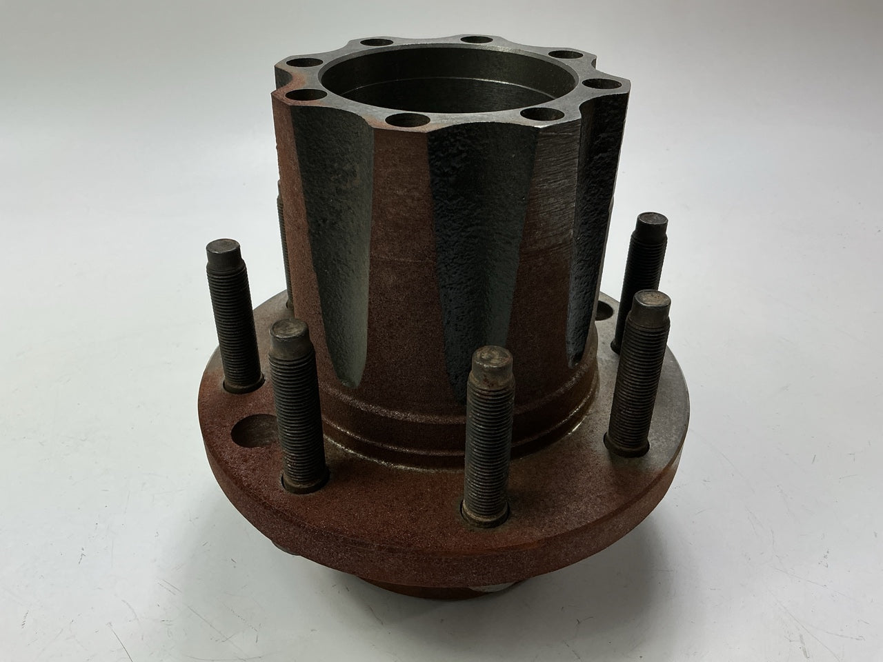 SURFACE RUST - OEM F4TZ-1109-A 8-LUG Rear Axle Wheel Hub 92-97 FORD F-250 F-350