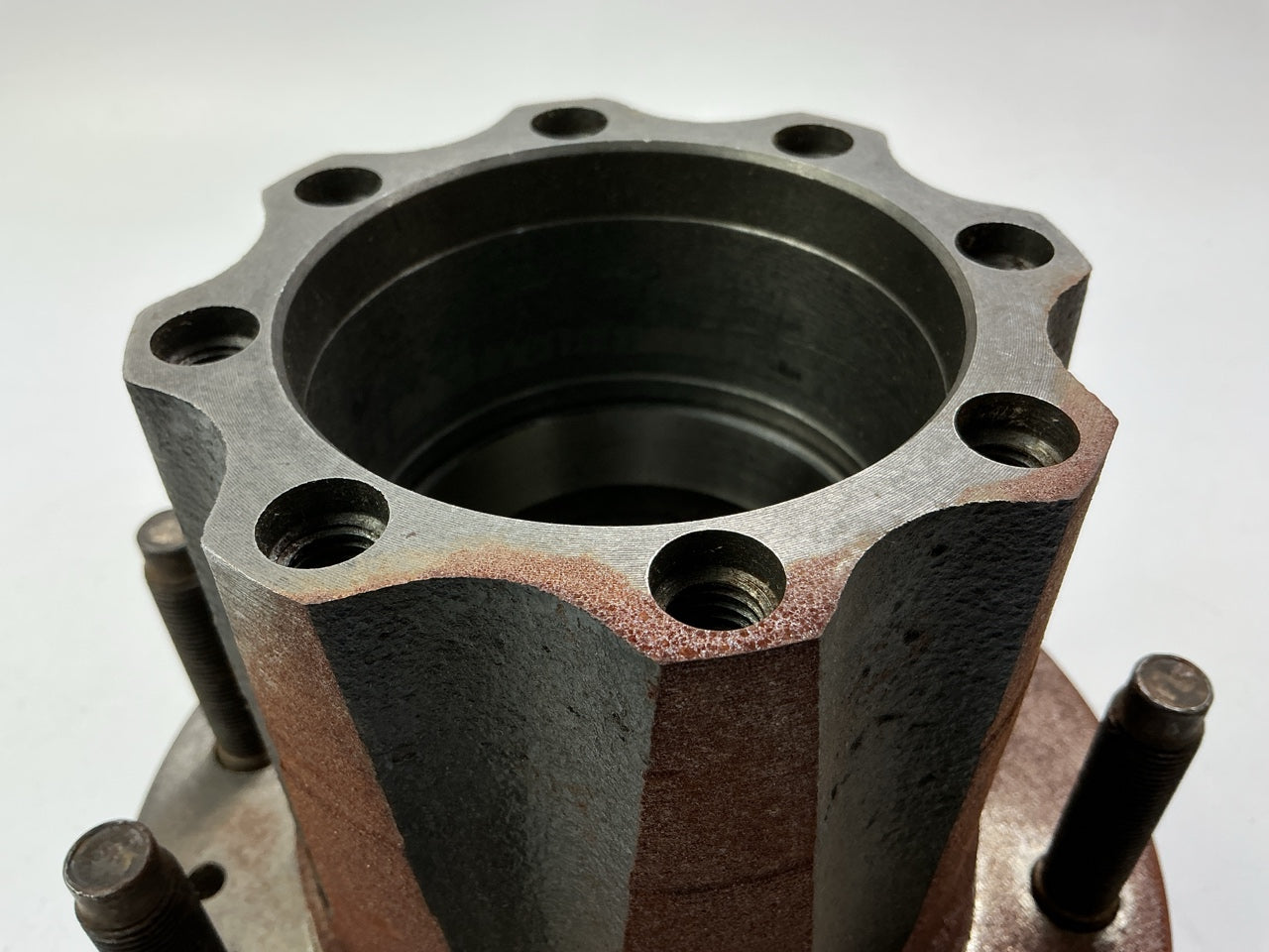 SURFACE RUST - OEM F4TZ-1109-A 8-LUG Rear Axle Wheel Hub 92-97 FORD F-250 F-350