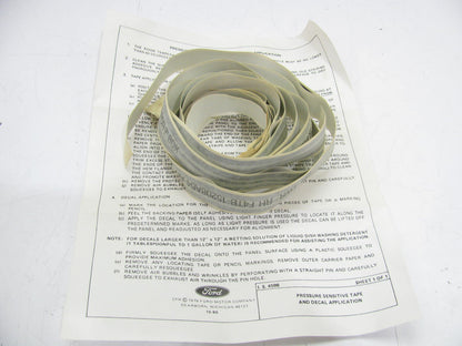 NOS OEM Ford RH Side Stripe Decal Kit F4TZ-152000-BE