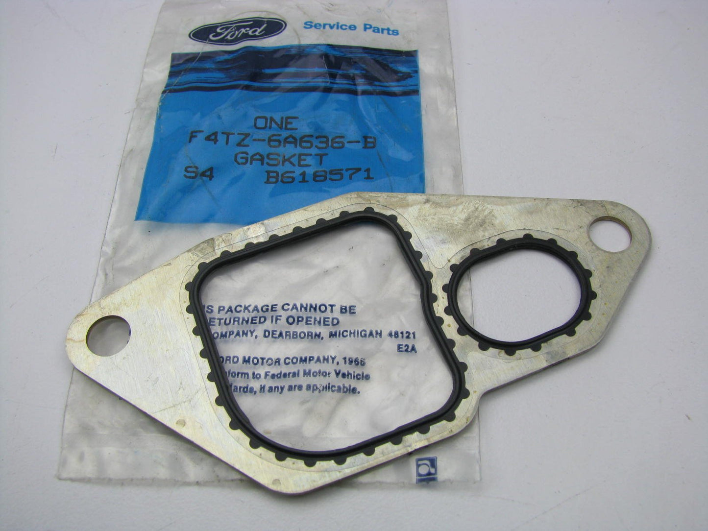 NEW - OEM Ford F4TZ-6A636-B Oil Filter Adapter Gasket 1994-2003 7.3L Powerstroke