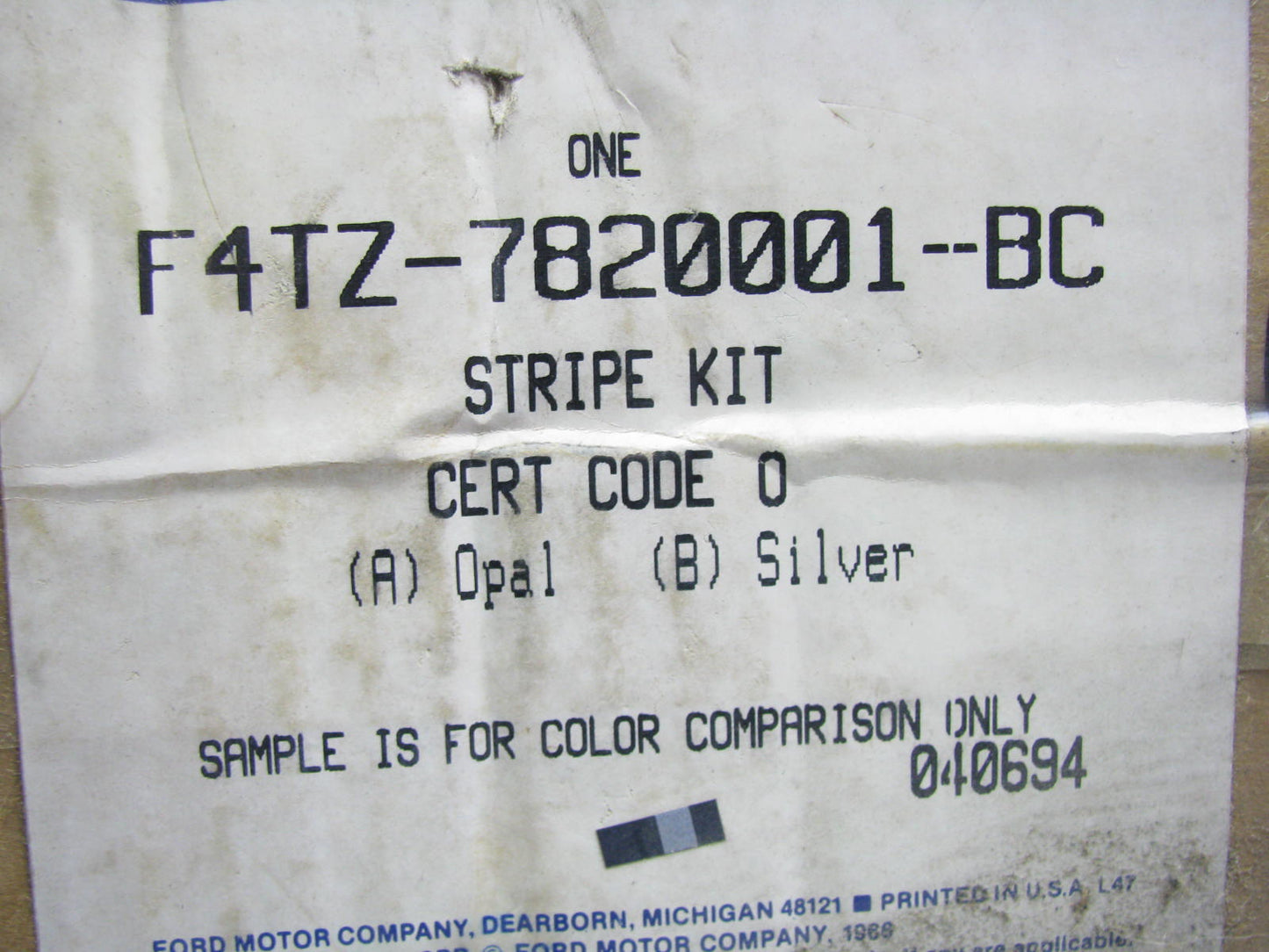 Ford F4TZ-7820001-BC Left Upper Body Side Stripe 1994 Explorer Opal & Silver