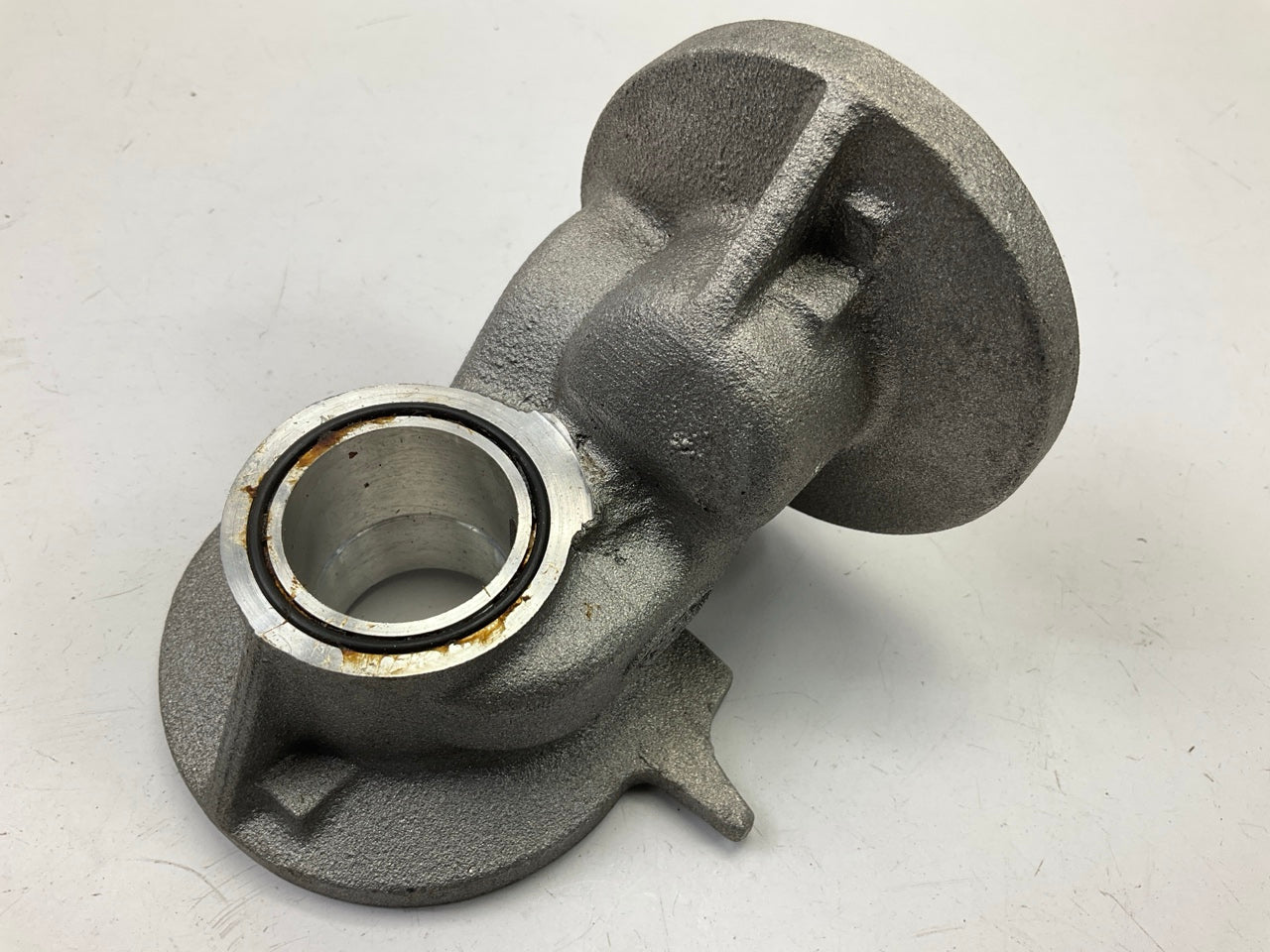 NEW - OEM Ford F4UZ-6881-A Engine Oil Filter Adapter Housing 90 Deg SBF 302 351W