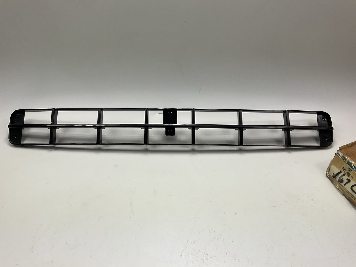 NEW - OEM Ford F4XY-8200-A Front Grille For 1993-1995 Mercury Villager